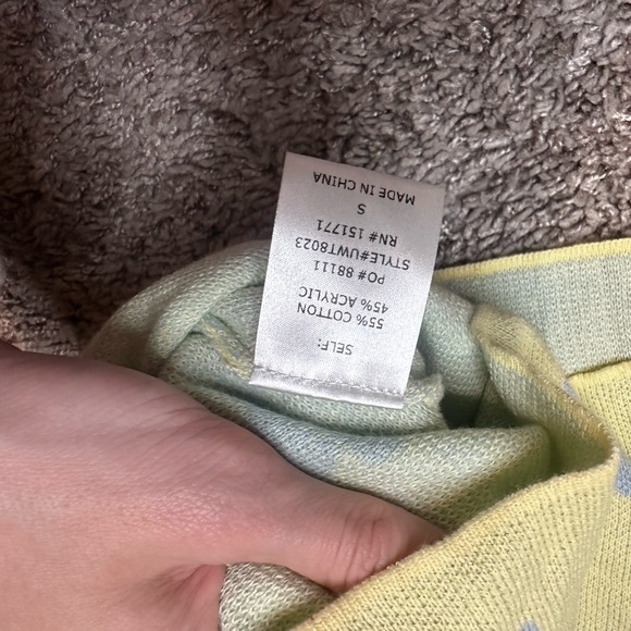 Le Lis Yellow Crop Top with Blue Floral Pattern - Picture 5 of 5